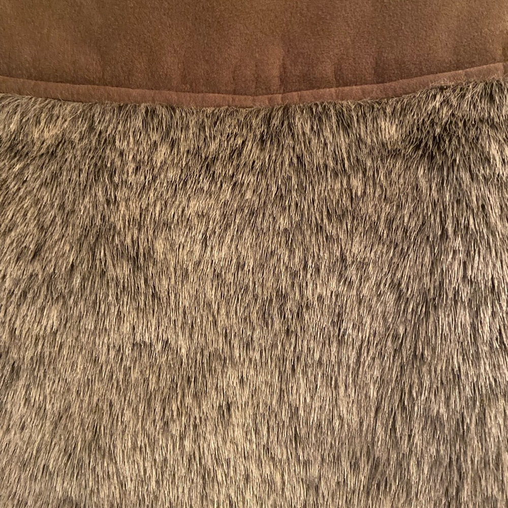 J. McLaughlin Bree Faux Fur Skirt, Size 2 - Picture 6 of 11